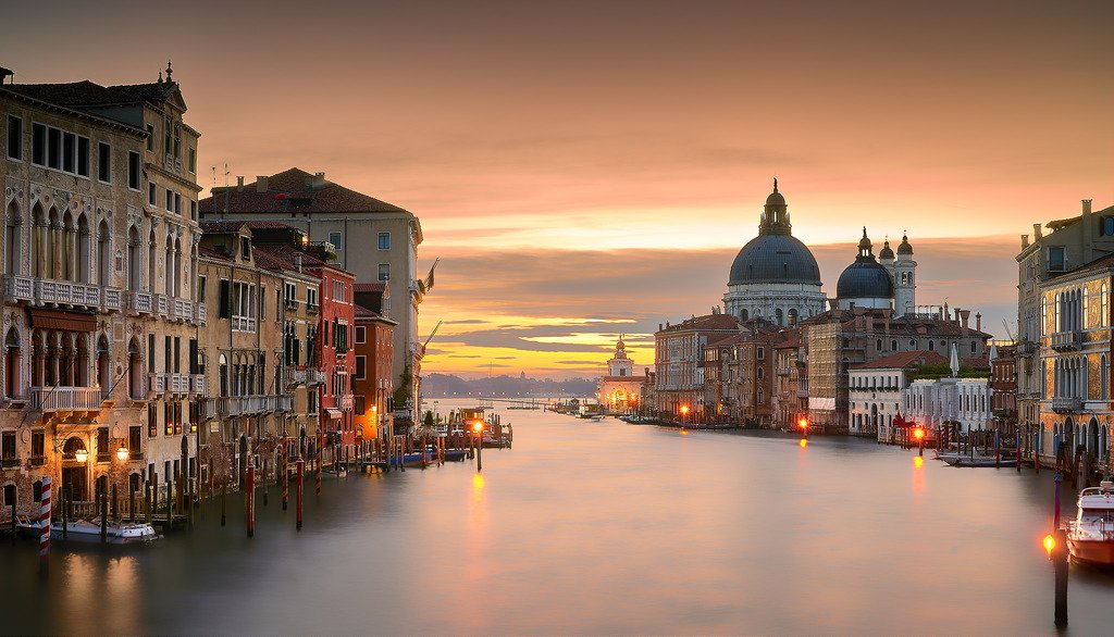 Travel & Pleasure tweet media