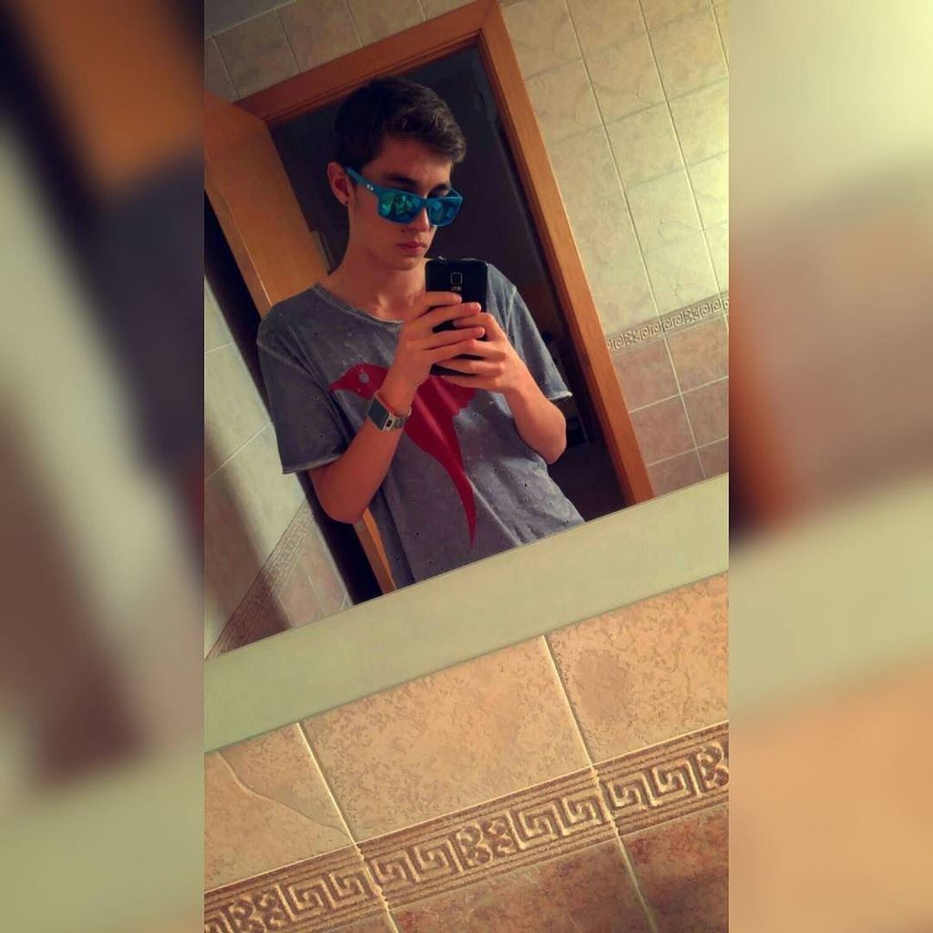 NayeRuizDiaz's tweet photo. 😋😋
#dj #djlife #PostuTime #pijotime #notefiesdenadie #note4 #gear2 #like4like #likes #mg #vivalavida #party #edm #… https://t.co/BzvwEGWJso