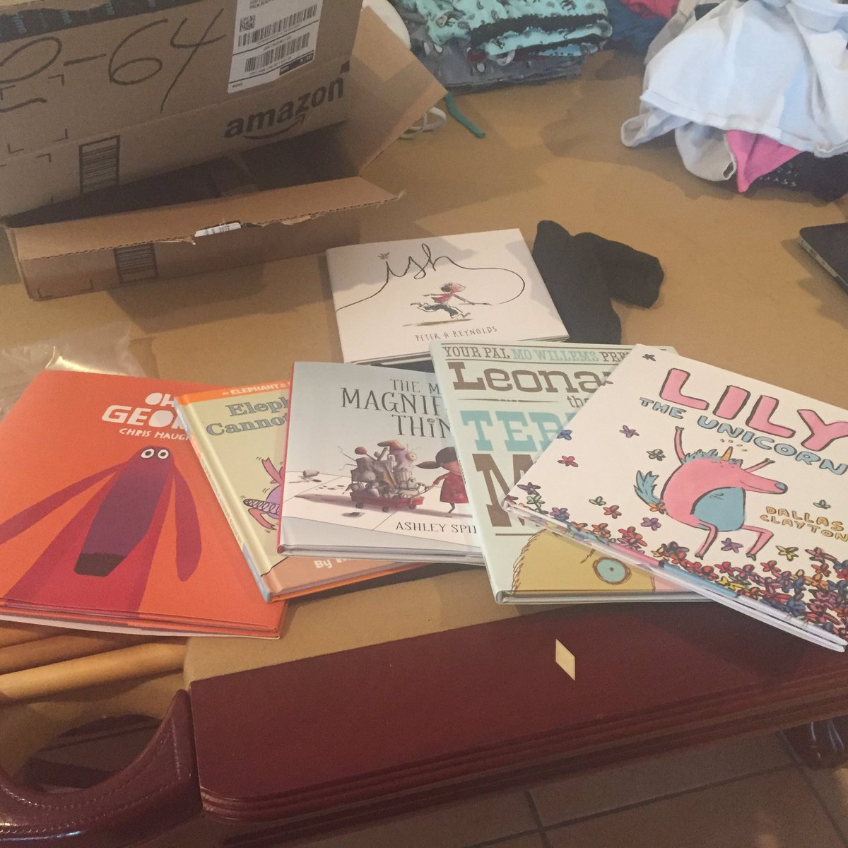 frangiskakistcs's tweet image. My books came in today that were recommended to teach the stances of learning 😍😍 #summerplanning #mindsetforlearning