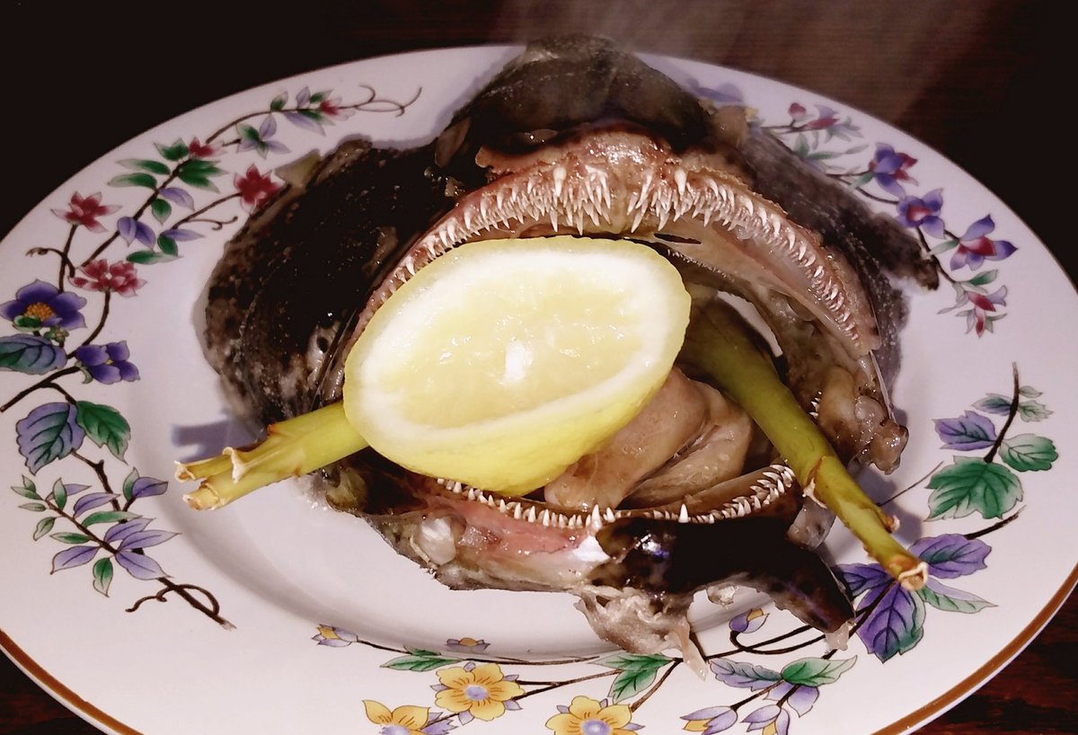 HowToGD's tweet image. Steamed on wine grouper head from @CodandCockle - perfect supper for one.
