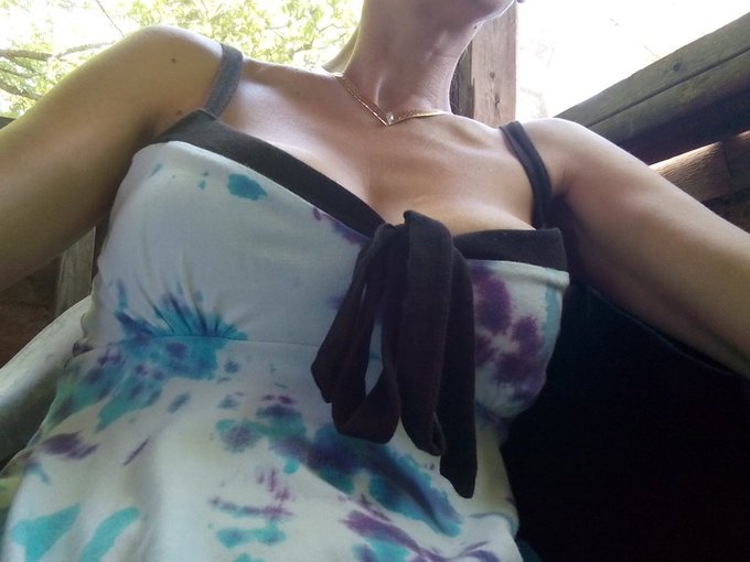 I think I might do it to much white..  It's getting damn HOT! https://t.co/tI8x9H7OLS