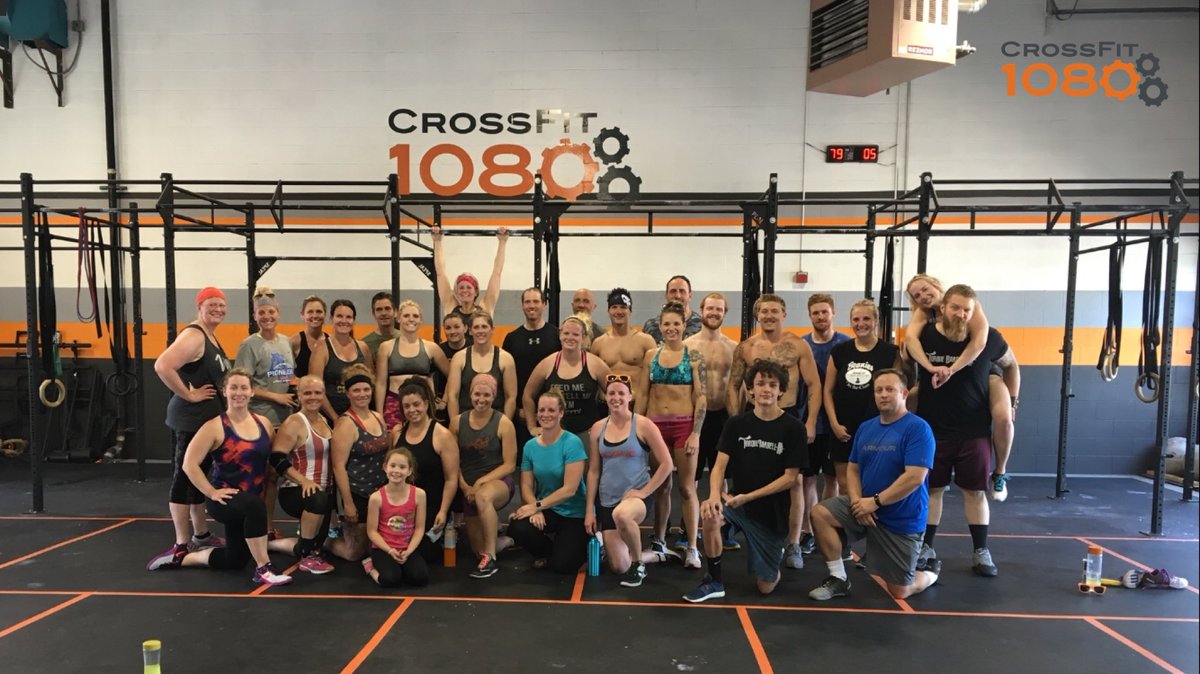 TorqueStrength's tweet image. The crew this morning for Hero WOD 'Murph'! Great job athletes!

Happy Memorial Day everyone! #Murph #CrossFit