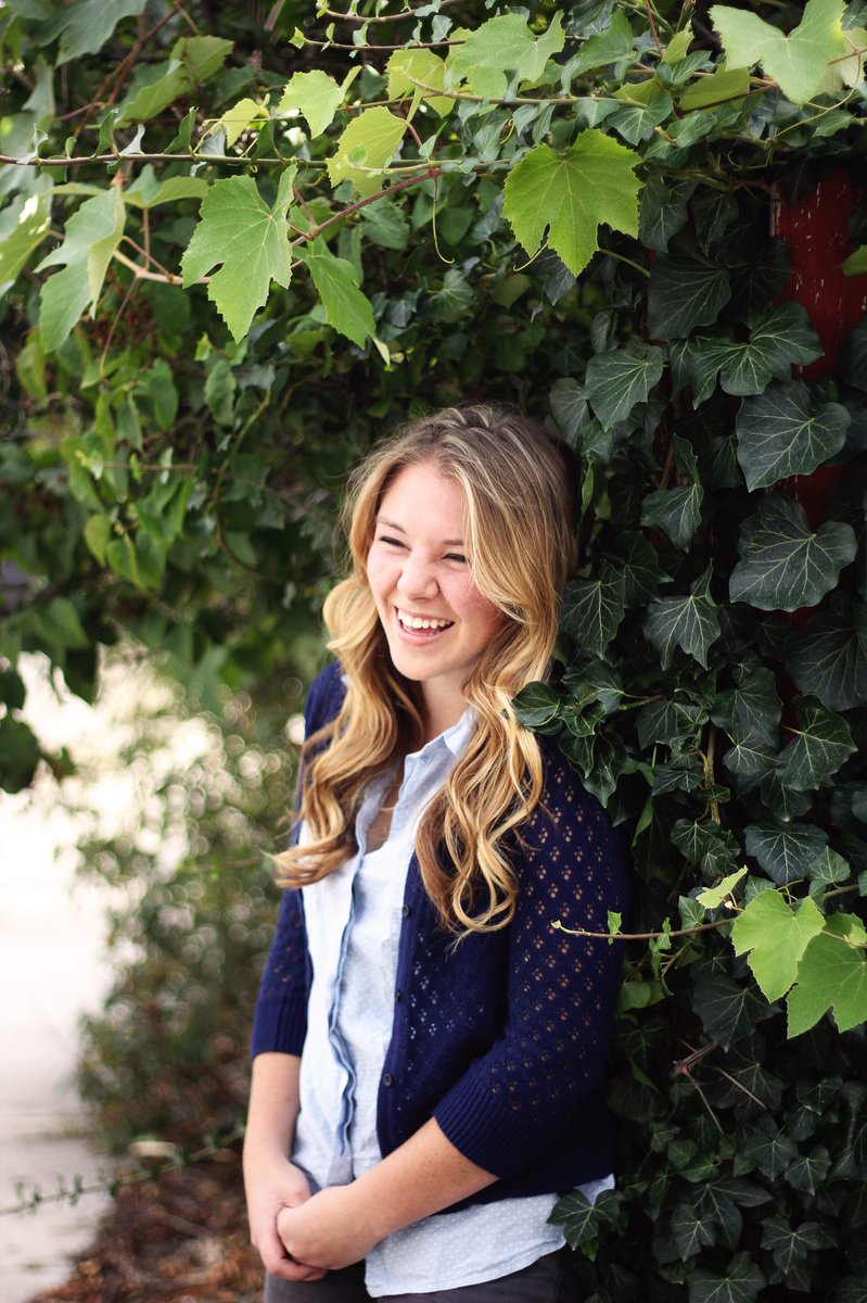 heidi_maee's tweet photo. Holy cow 3 days 😱🎉🎓 https://t.co/imxnhvQzSD