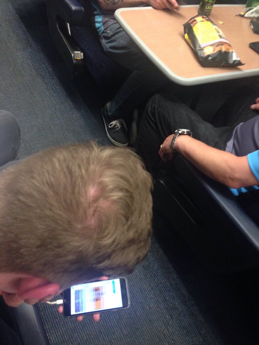 shitbarnets's tweet photo. Balding at 19 #shitbarnets https://t.co/iYnIOtz1jL