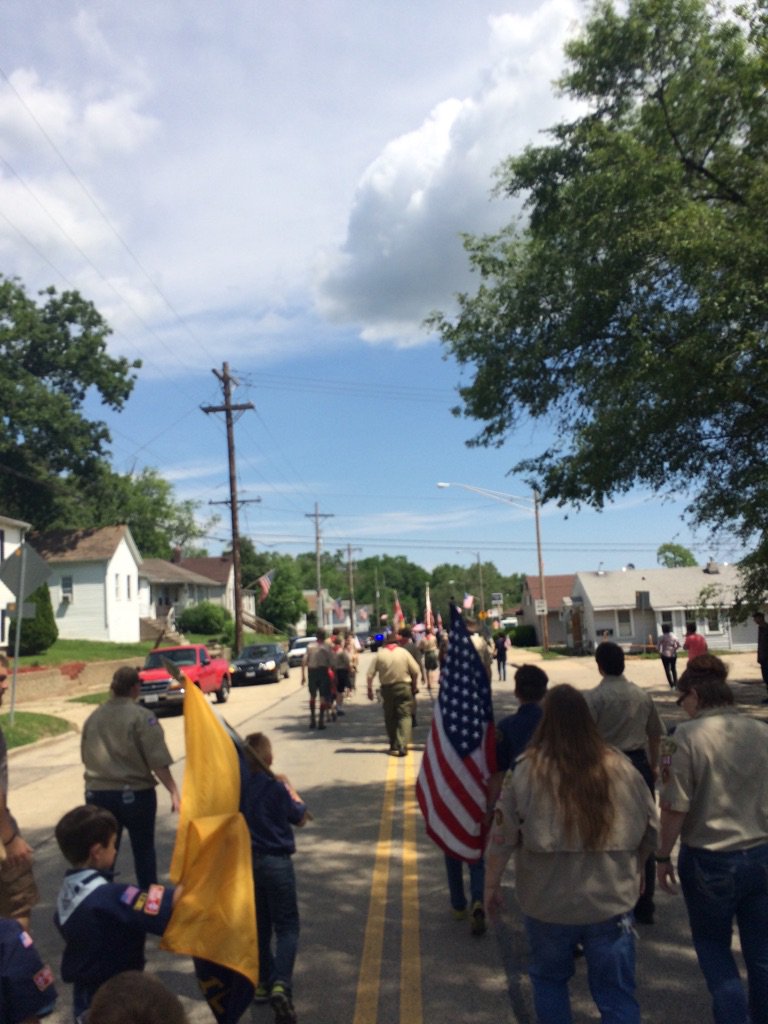 CubScoutPack208's tweet photo. #MemorialDay parade https://t.co/9AFjkq8xqY