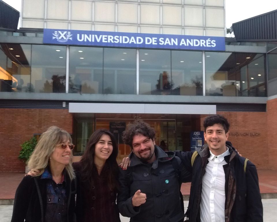 walecoestudio's tweet photo. La experiencia de poder contar la cocina de lo que nos apasiona, Diseñar Universos. Gracias @UdeSA por invitarnos! https://t.co/eLxCG0JZh2