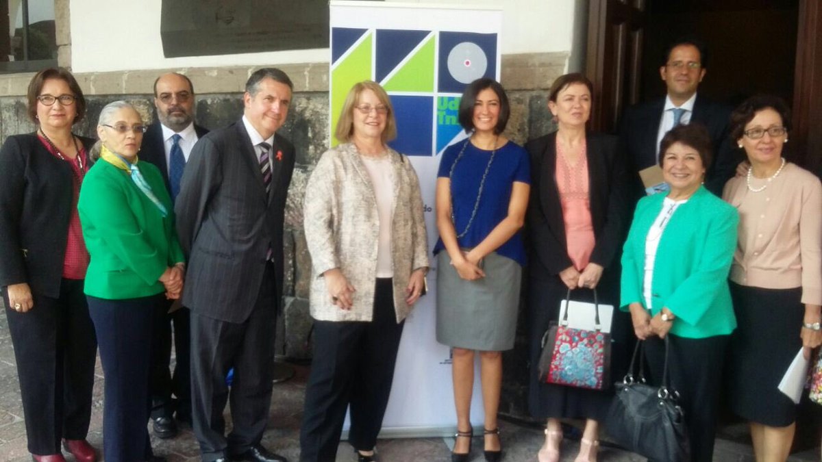 mujeresgobmx's tweet photo. INMUJERES @cepal_onu  @INEGI_INFORMA y @ONUMujeresMX en 14 Reunión Int. sobre uso del tiempo y trabajo no remunerado https://t.co/t0LFroFxUk