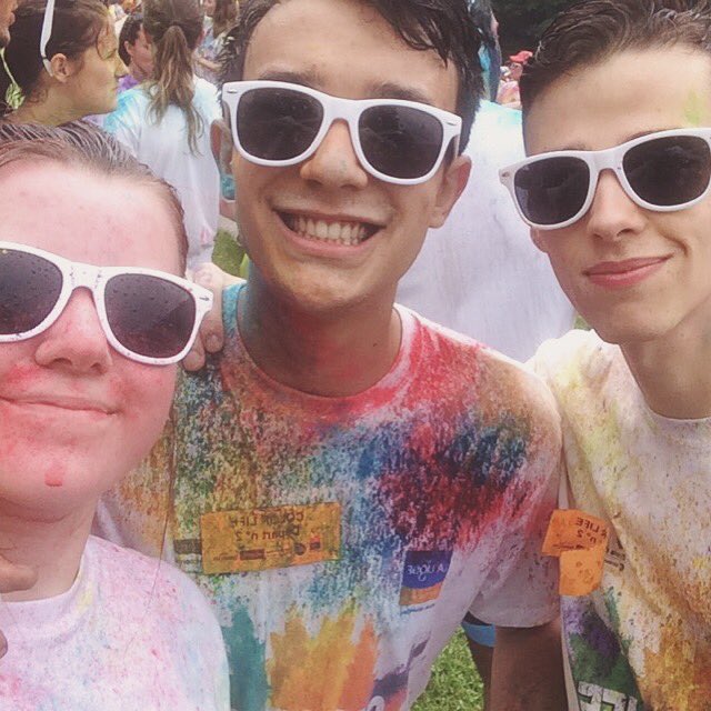 cldcharlotte's tweet photo. #colorlifebesancon ❤️🏃🏻 https://t.co/BxFf1VXW9d