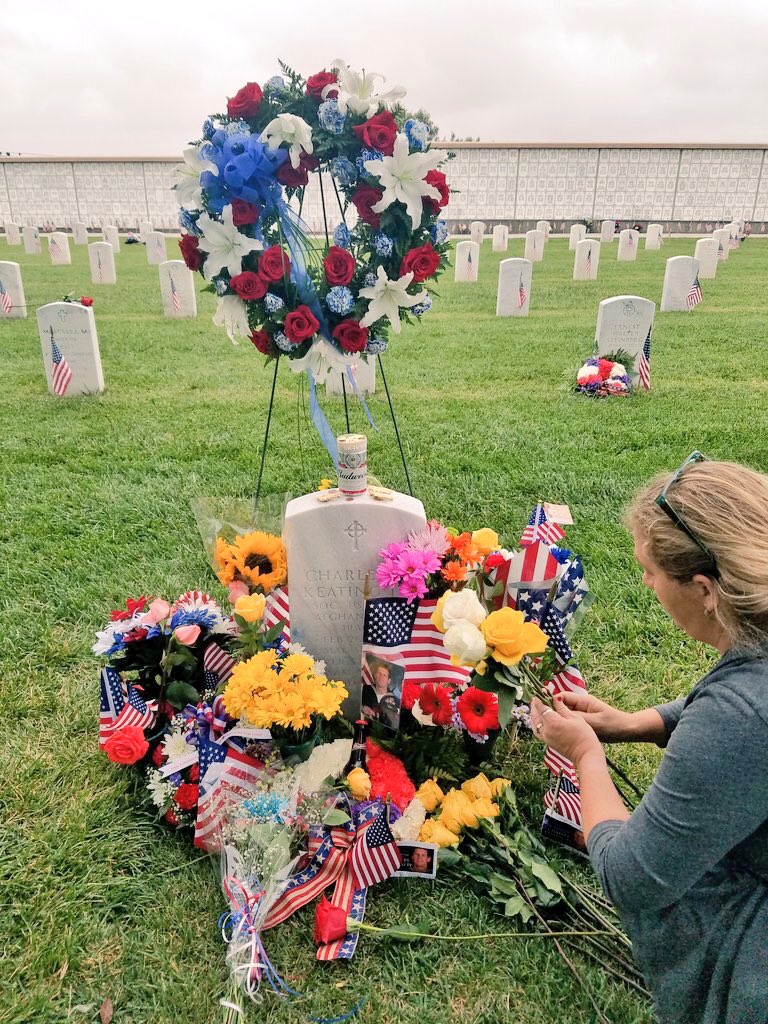 shawnjvandiver's tweet photo. An incredible community turned out today for our @TrumanProject Memorial Rose Drop. Thank you. #TruSD #TruMemorial https://t.co/cU6wCeroen