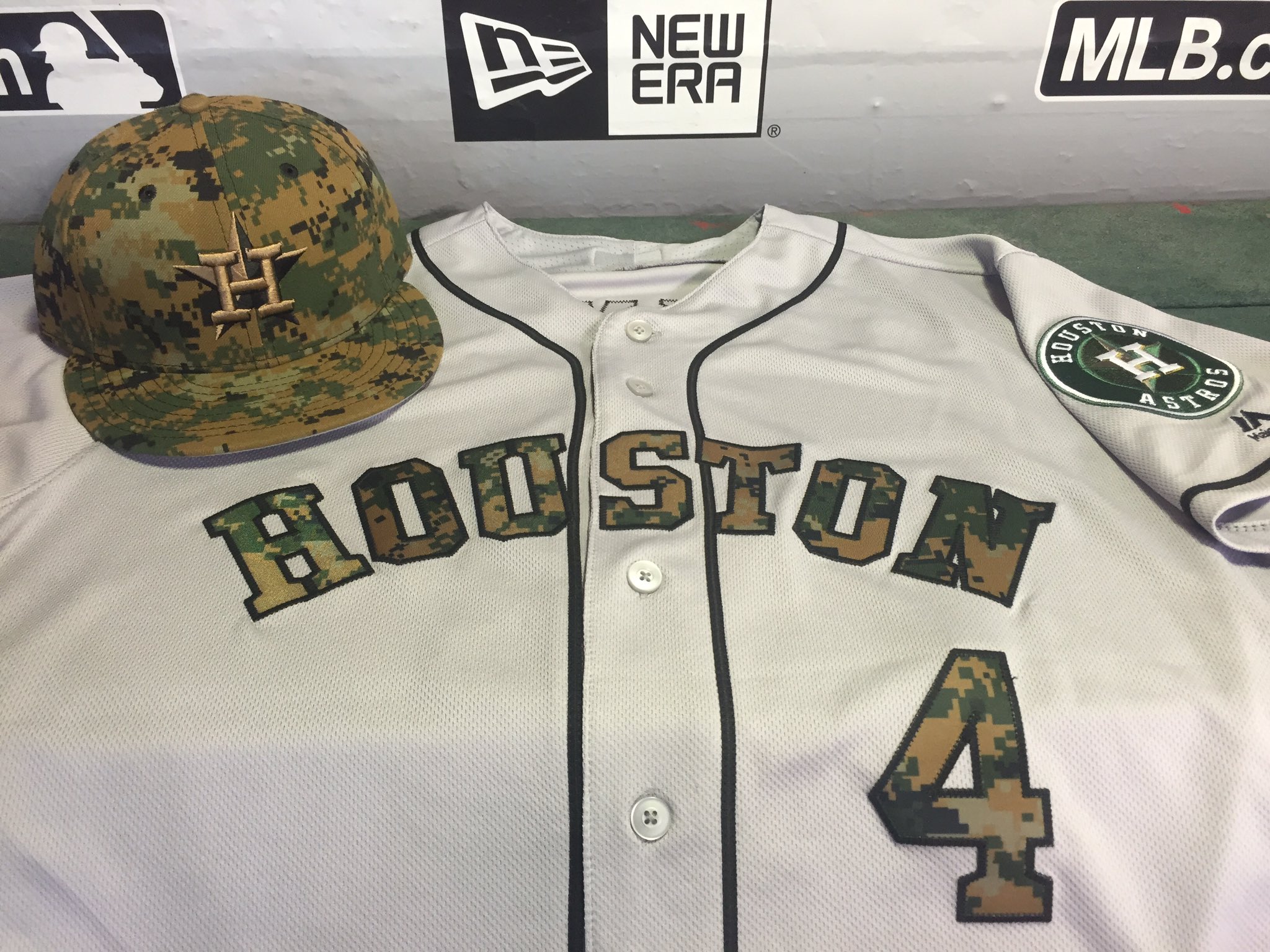 camo astros jersey