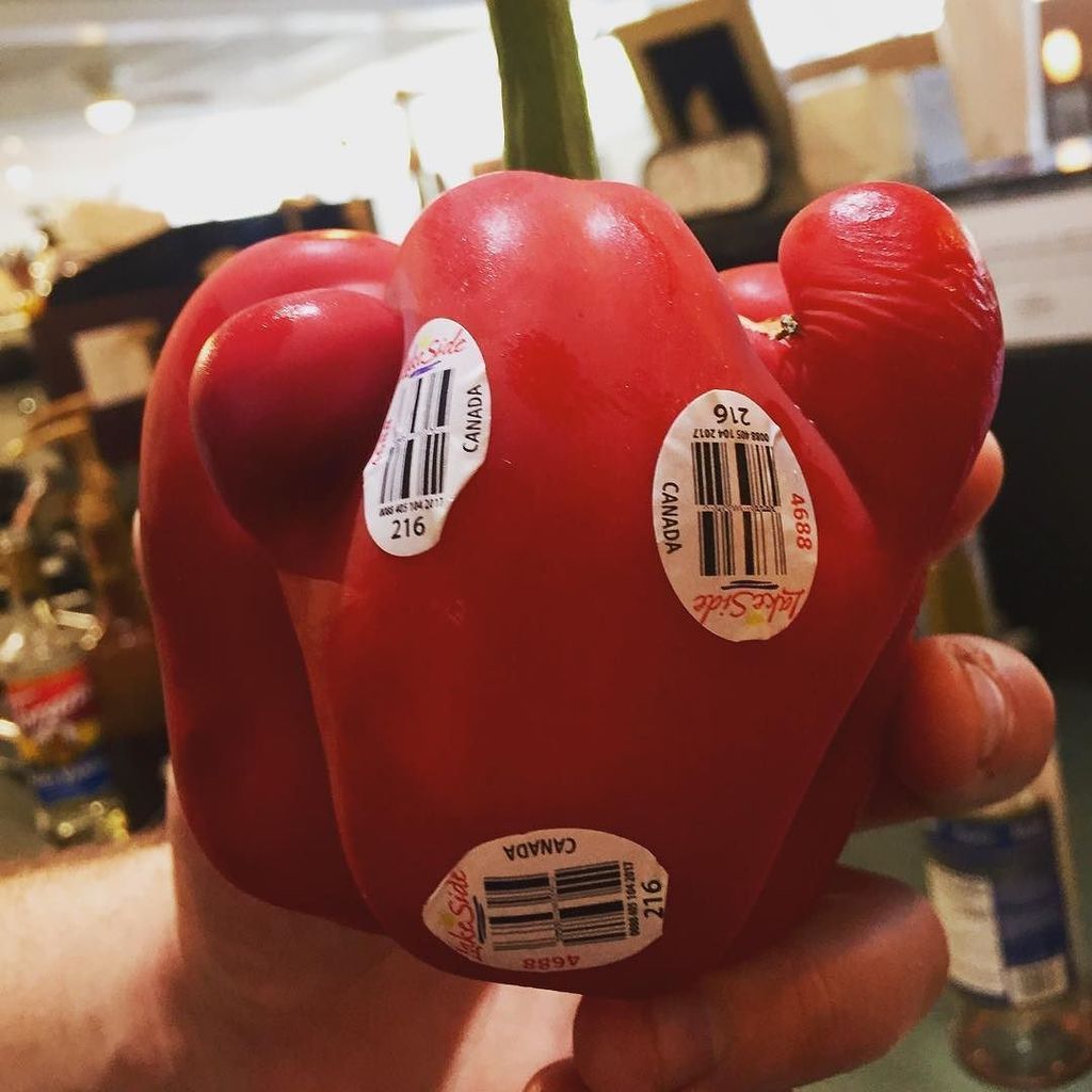 Someone at the packing plant had a lot of fun with this one. #localcowpeppers by greenbeancoffee