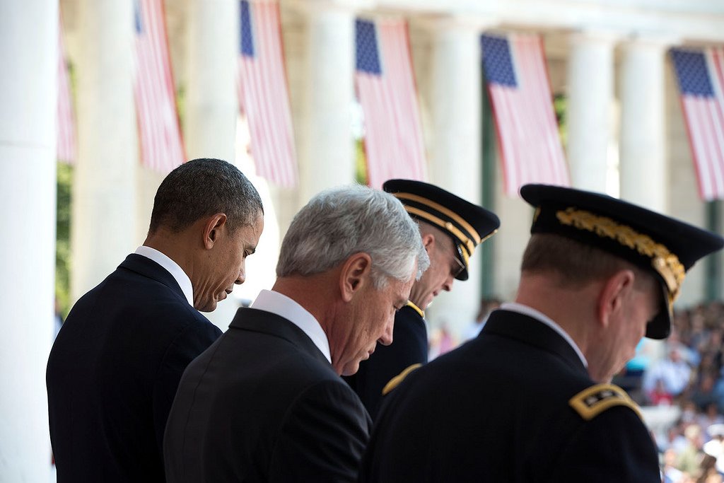 BarackObama's tweet image. "Today, and every day, let us remember the servicemen and women we have lost." —President Obama