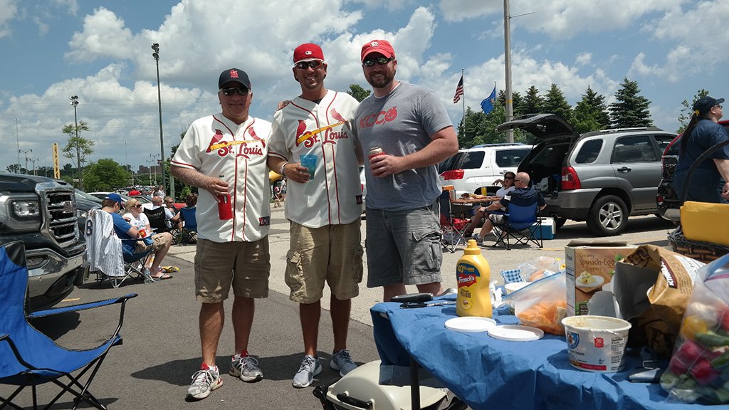 MLB's tweet image. #MemorialDay vibes. ⚾️👌🇺🇸