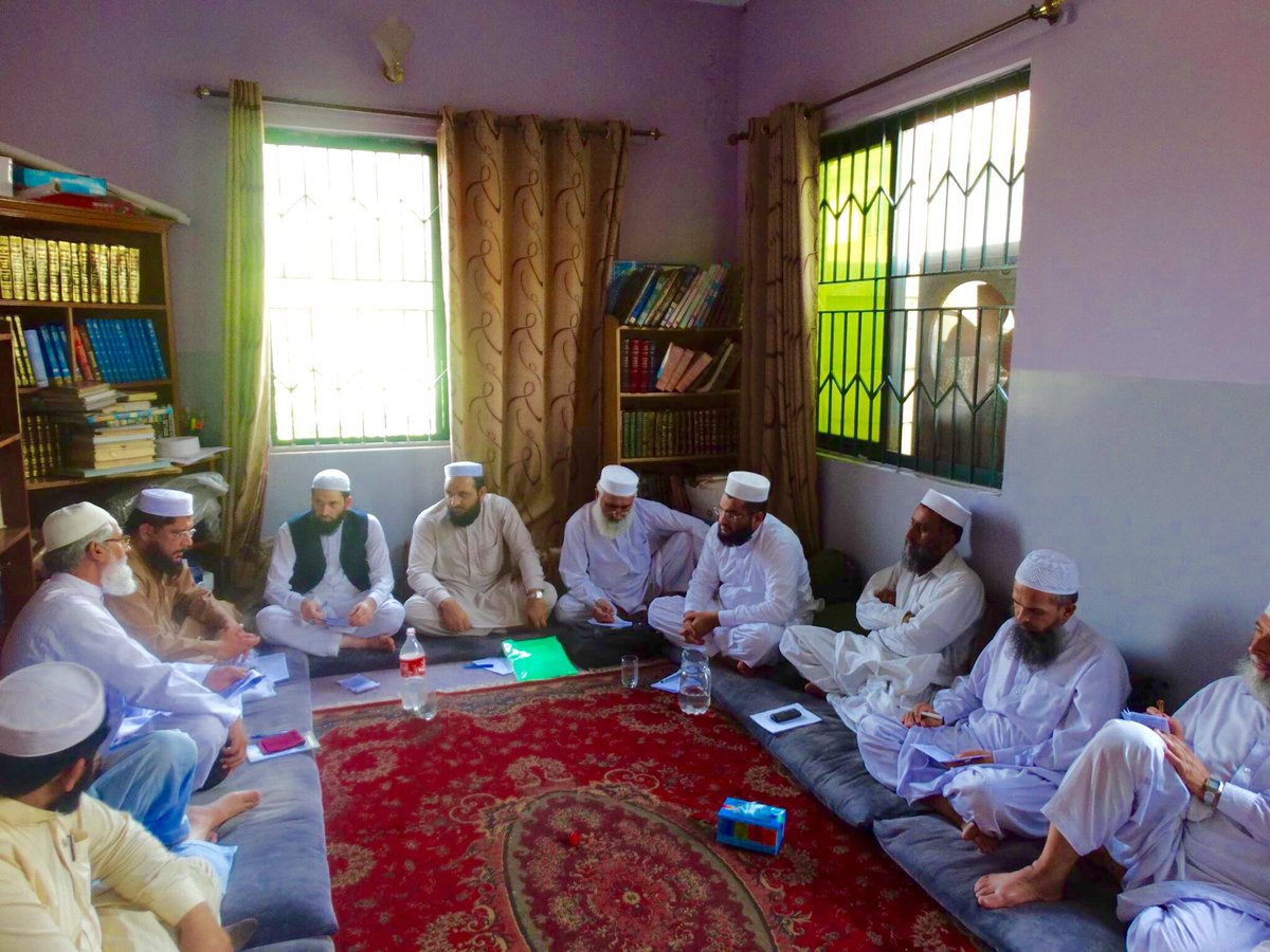 23Sua313's tweet photo. منتظم اعلٰی جمعیت طلبہ عربیہ پاکستان برادرعبیدالرحمٰن عباسی کی زیرِصدارت سابقین منتظمینِ اعلٰی وامنائےعام کی نشست۔ https://t.co/s5XRvoe8mE
