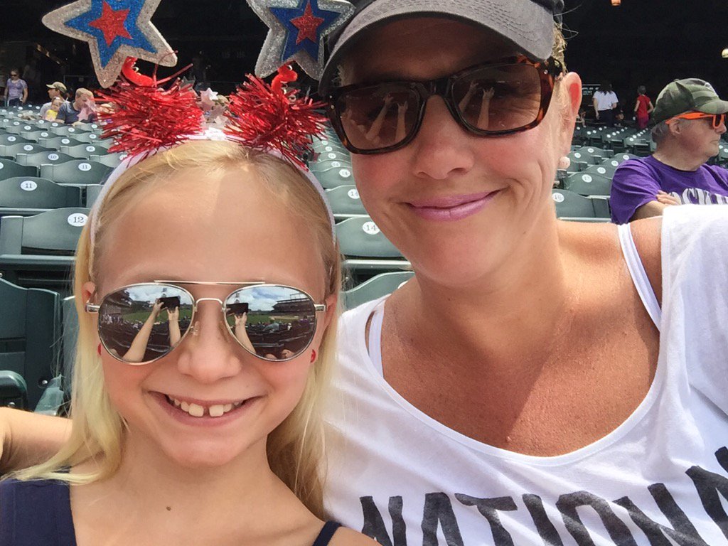 deidreack's tweet photo. #ILoveCoorsField https://t.co/0ekBh8IqD0