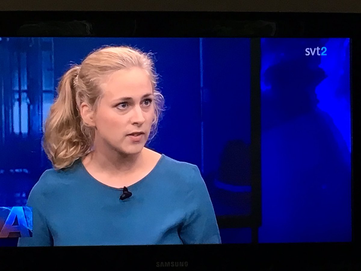 Anna Kläppe (@annaklappe) on Twitter photo Heja <a href="/clarting/">Clara Berglund</a> från @Kvinnolobbyn som efterfrågar bättre stöd för de kvinnor som trakasseras på vissa asylboenden. Heja <a href="/clarting/">Clara Berglund</a> från @Kvinnolobbyn som efterfrågar bättre stöd för de kvinnor som trakasseras på vissa asylboenden.