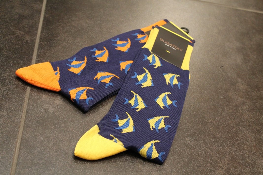 MacDsMenswear's tweet image. Flamingos or fish? #Bugatchi #socks #addsomefun