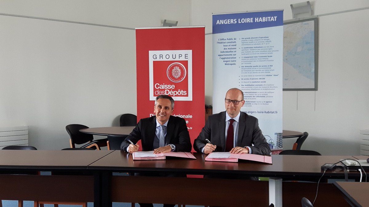 rbrancour's tweet photo. #Angers #LogtSocial Conv. cadre 40 M€ #ALH et @CaissedesDepots : partenariat pr financement logements ajd et dem1 https://t.co/APtOQy4T8h