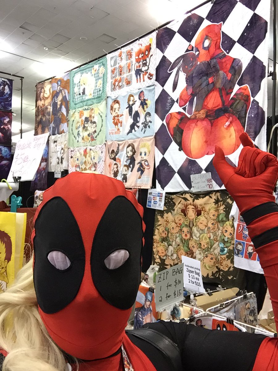 deadpixelcp's tweet photo. Dat ass tho. #Deadpool #Fanime #FanimeCon #FanimeCon2016 @siguredo https://t.co/eFDsXxIyC0