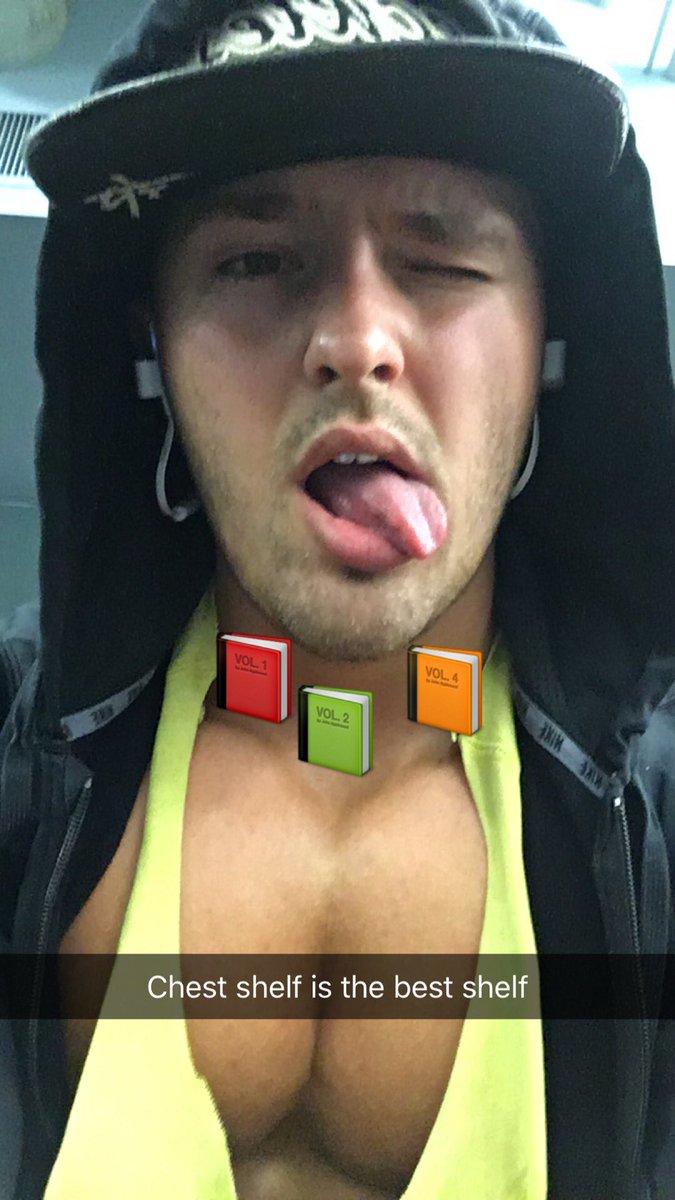 thomas_a_keal's tweet photo. #Snapchatgang https://t.co/W8JrXm1R1J