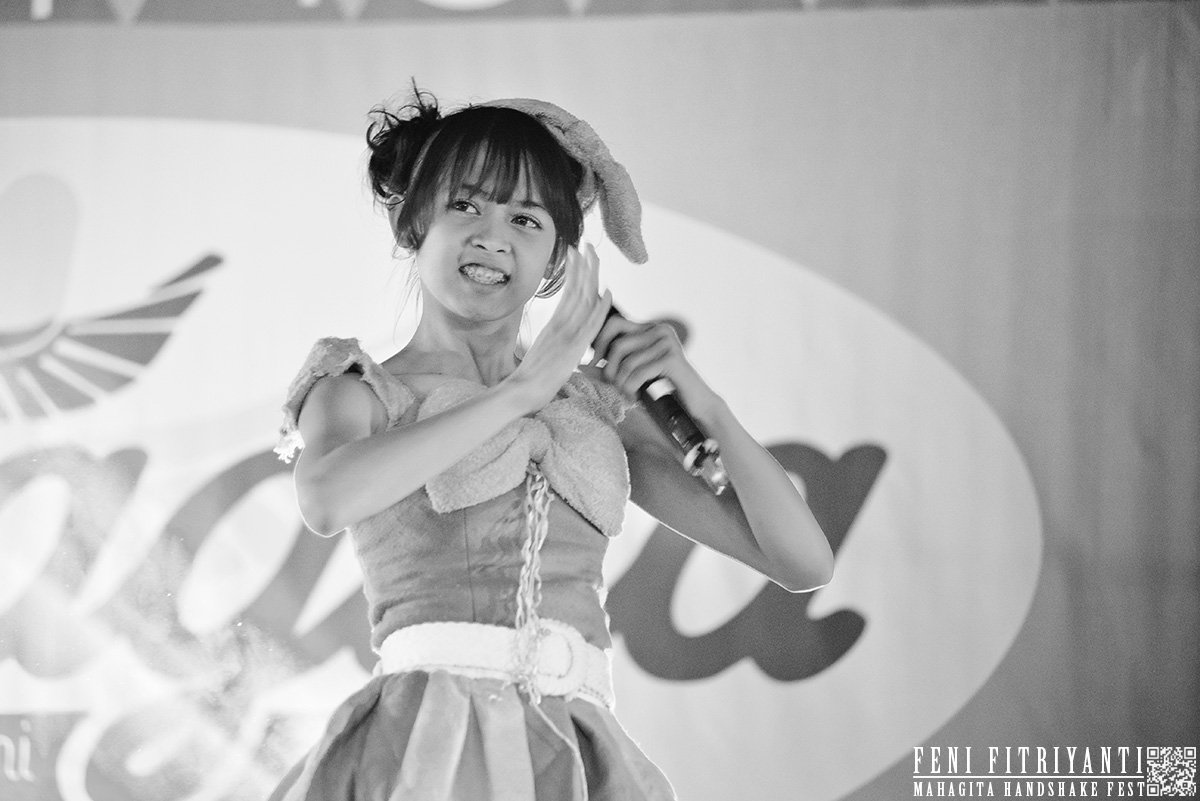 anthony_adi's tweet photo. @F_FeniJKT48 #mahagitaHSF 
28 May 16
4Gulali New Member

cc:@feniJKT48FC @Fenidelity_INA @Fenidelity_BDG https://t.co/0wG3D2N9WQ