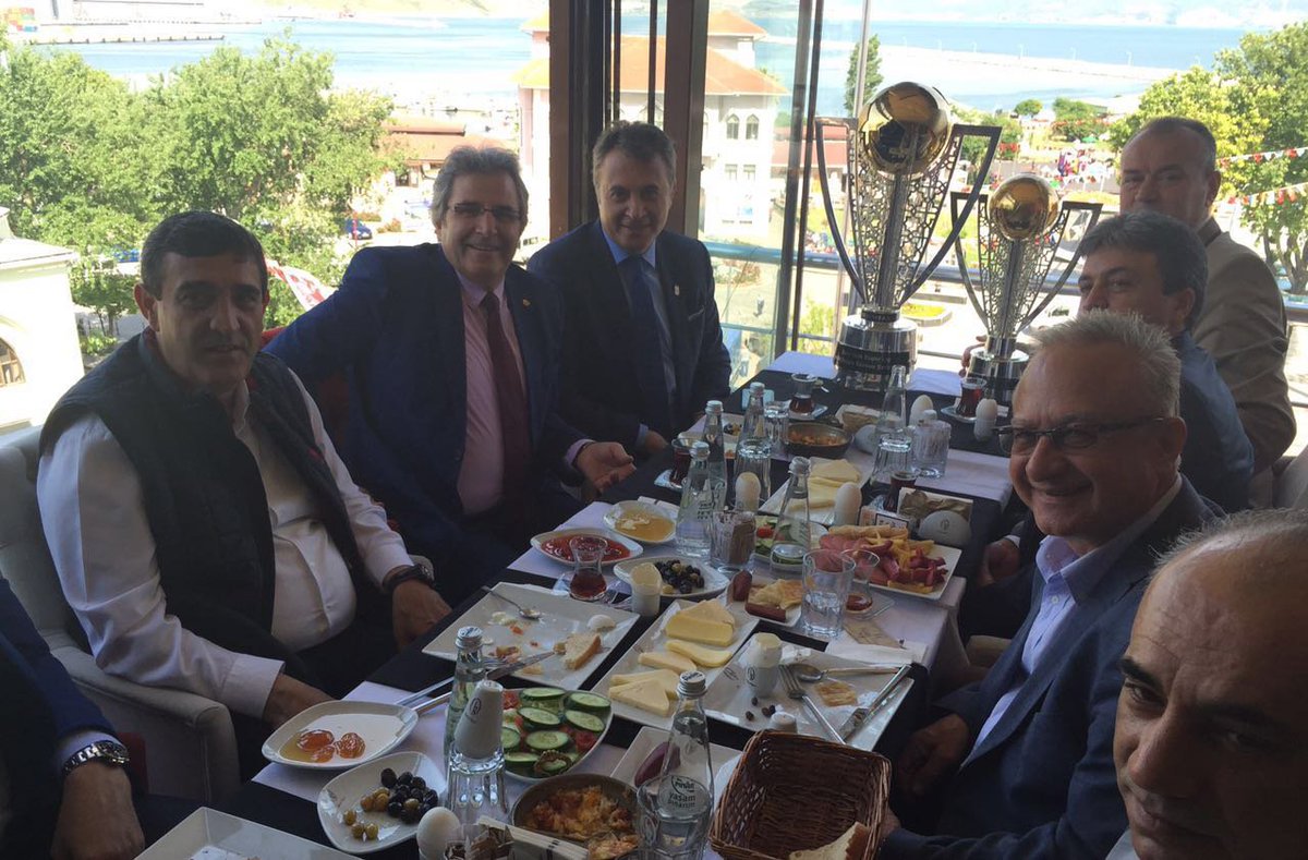 BesiktasJK's tweet photo. Başkanımız Fikret Orman, Bandırma ve Bursa’da Çeşitli Etkinliklere Katıldı
https://t.co/HQnnr6wGob
#Beşiktaş https://t.co/Yc6YVl03Dd