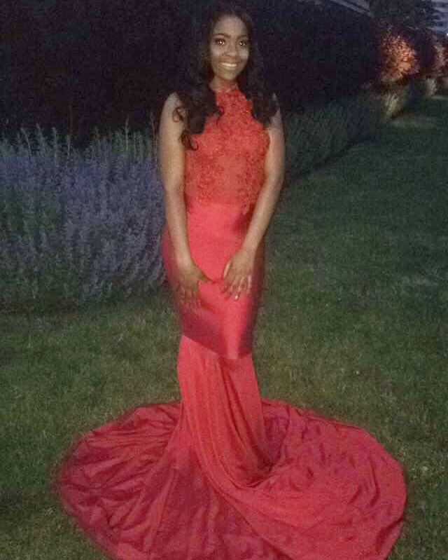 _vivicaaa's tweet photo. Prom 2016 🎉❤️ SLAYED at it's finest 💁🏾 #prom2k16 https://t.co/bqRkQzrS6N