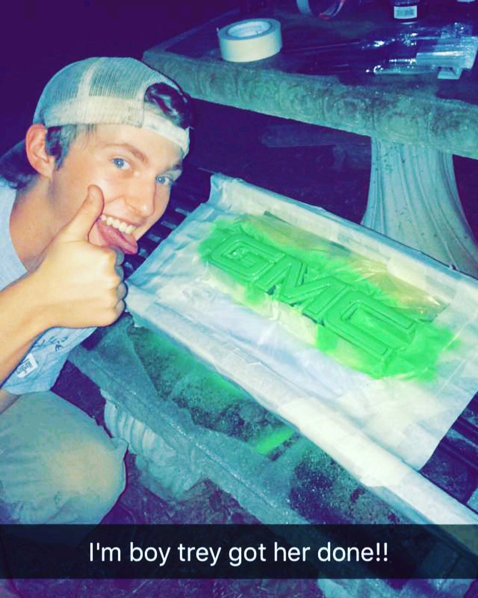 originaltreydub's tweet photo. Paint is my game dub is my name #truckgamestrong https://t.co/grZVWxvKCh
