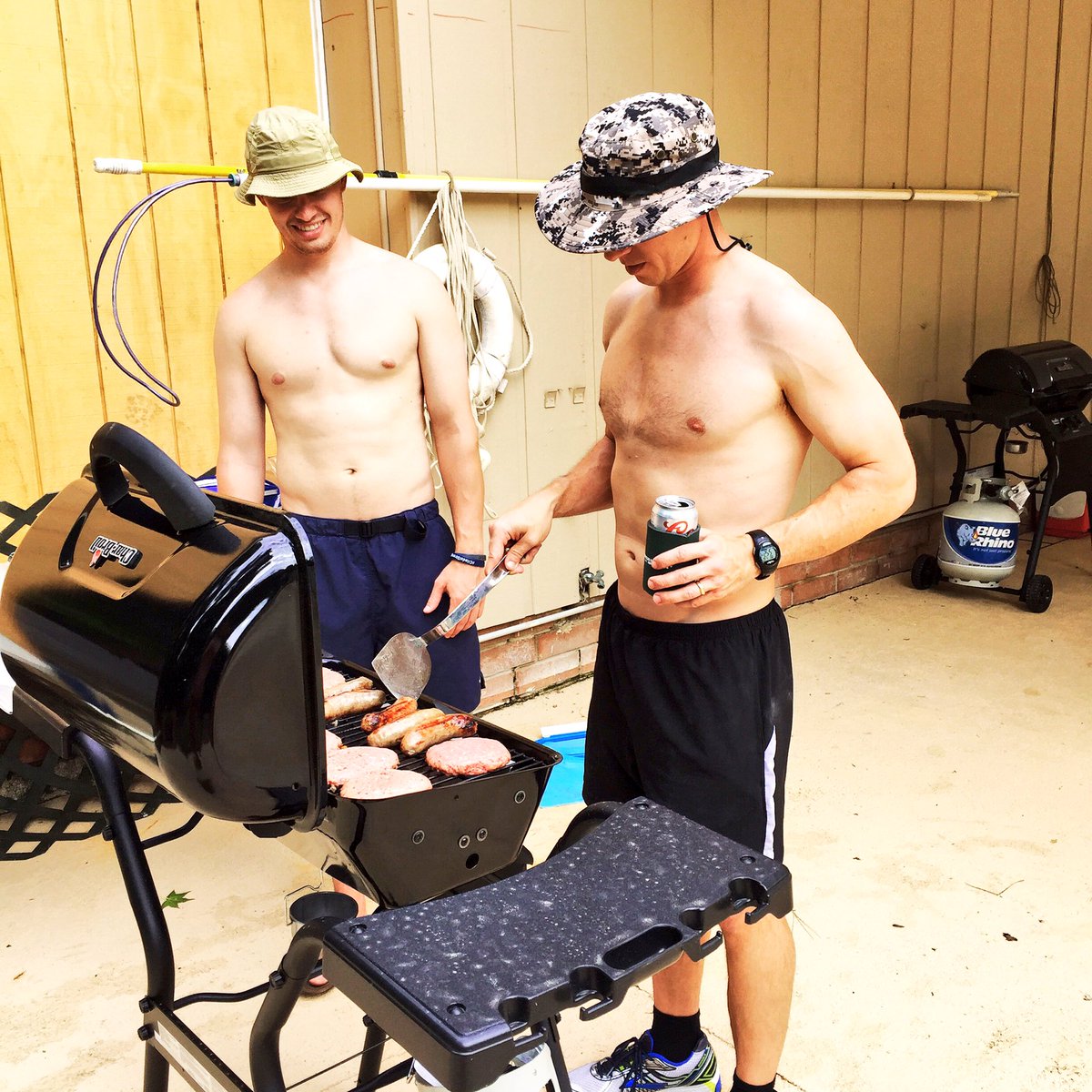 SCInjuryAtty's tweet photo. #poolgrill with @coachreynolds & @j4reynolds https://t.co/Oi59iVnrtR