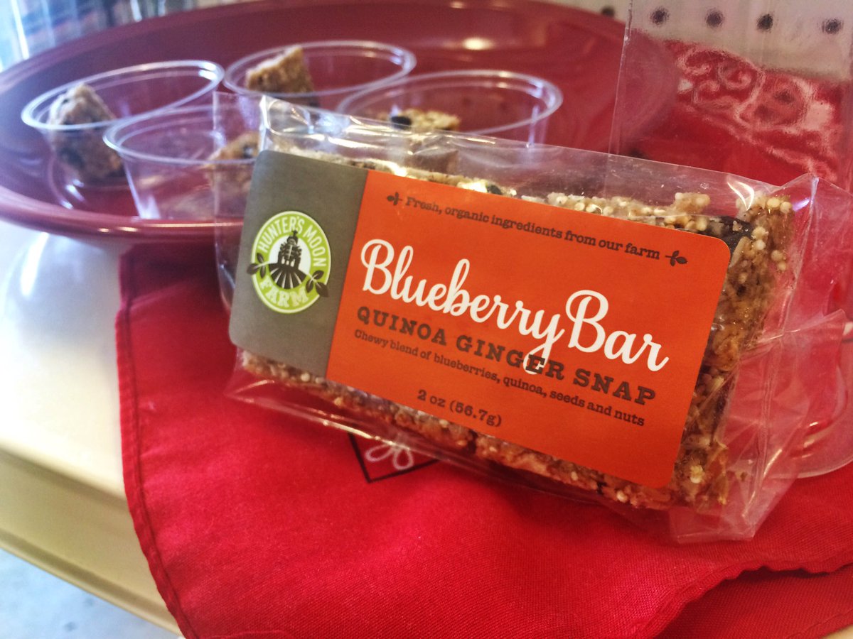 3SistersWI's tweet photo. SAMPLE OF THE WEEEK
@HuntersMoonFarm Blueberry Bars! Gluten free and a whole lot of goodness! #glutenfree #eatlocal https://t.co/v5CEZ4DV9U