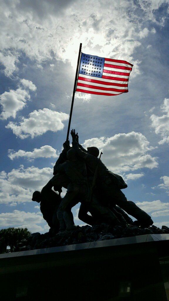 PoorUncleSam's tweet image. Today we remember those that have fallen protecting our country. Thank you from all of us #MemorialDay2016 #veterans