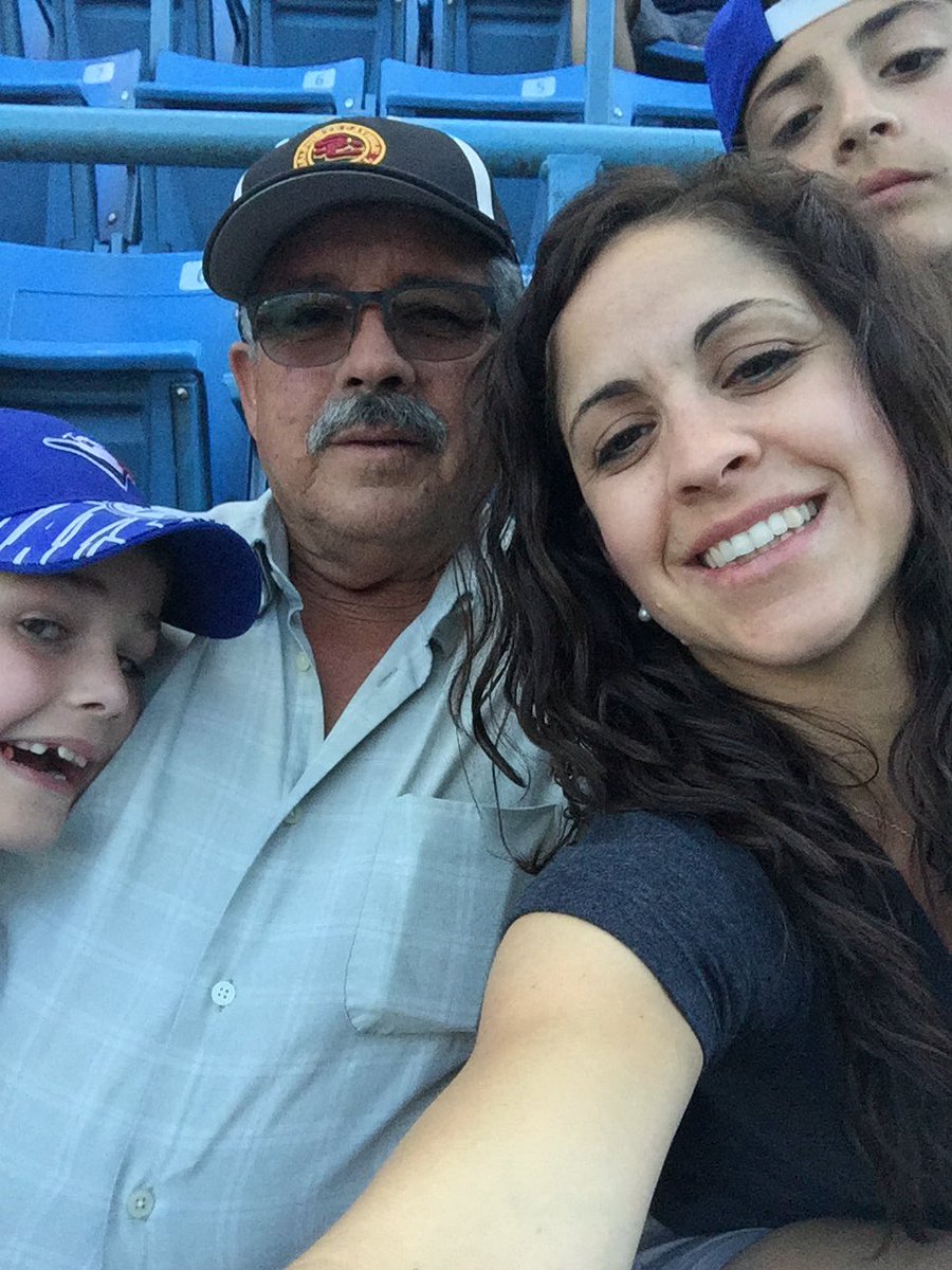 mo_zumba's tweet photo. From NY but Blue Jays fans!!!! ⚾️⚾️⚾️ #OurMoment https://t.co/jwL5BFGAUI