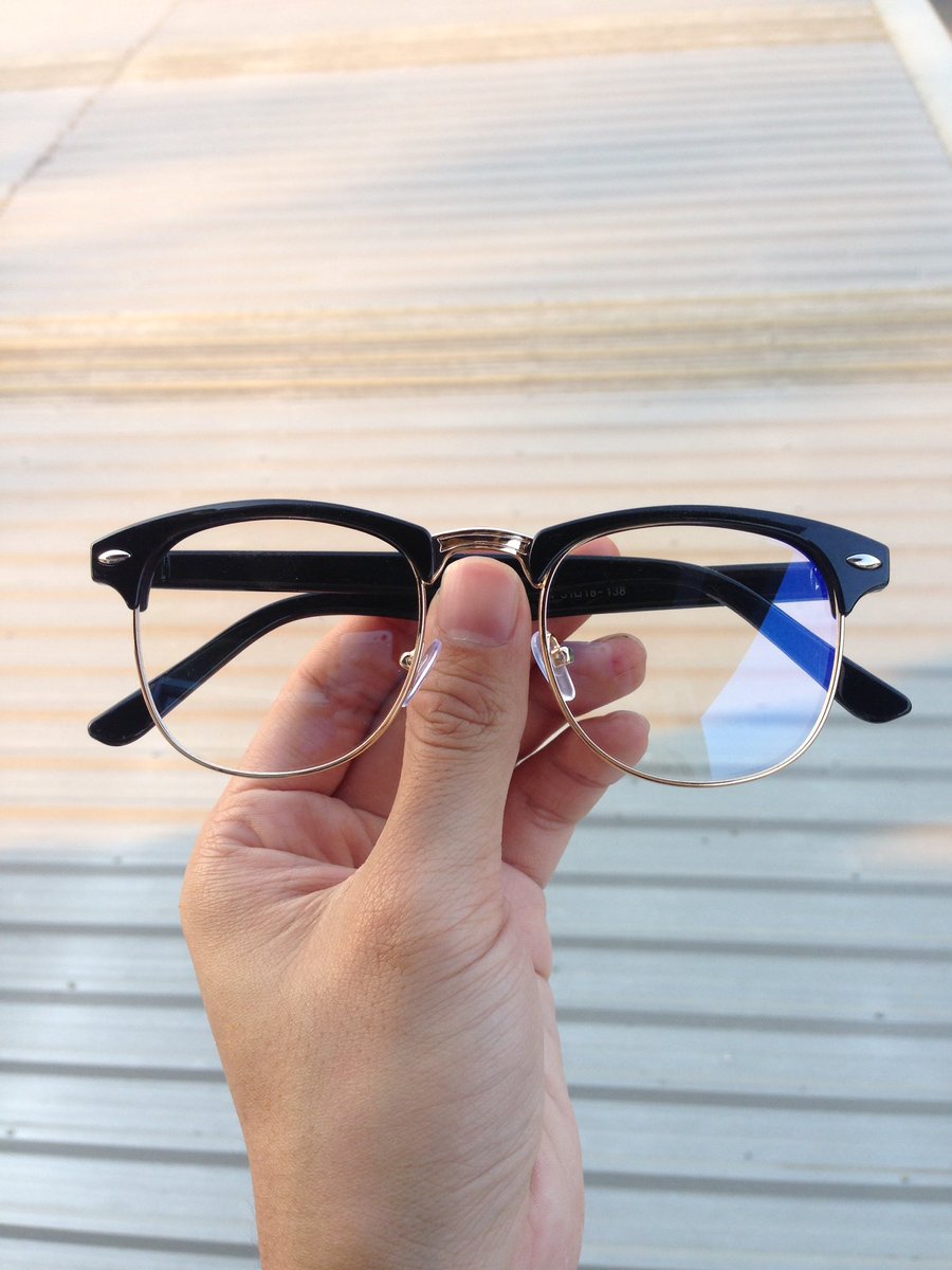 vintageqp's tweet image. แว่นตาวินเทจ
กรองแสง/นำไปตัดเลนส์สายตาเองได้

มี 3 สี : gold / black / silver

ราคา 350 บาท

สนใจติดต่อ
Line : holeb