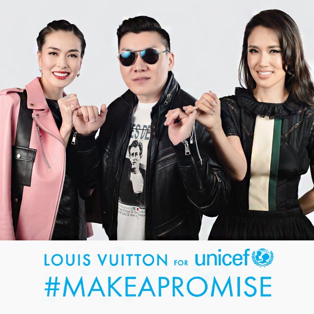 Buro247Mongolia's tweet photo. UNICEF-ийг дэмжих Louis Vuitton-ы Улаанбаатар дахь үдэш
https://t.co/cnHh7Msz0z
#unicef #louisvuitton #silverlockit https://t.co/7ETqT3NsOb