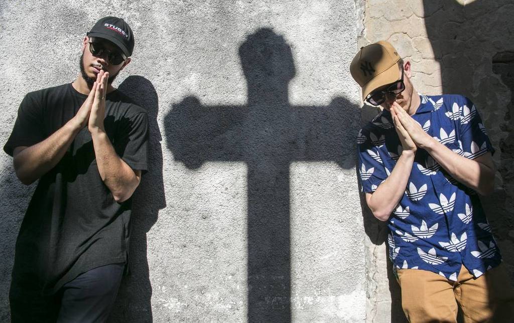 Musicstache310's tweet photo. New pic from @FLOSSTRADAMUS #FLOSSTRADAMUS https://t.co/5lLMqce5WO