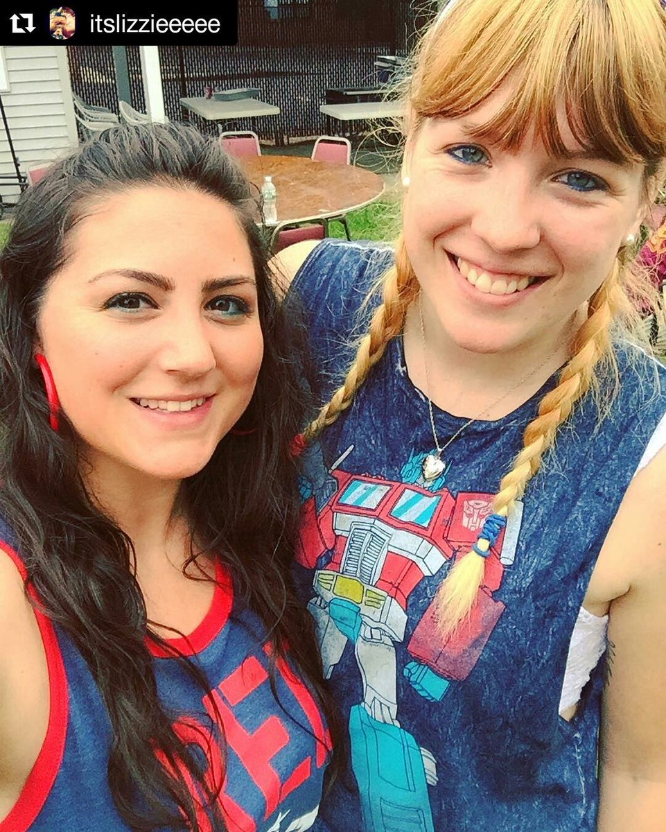 thebrewbabe's tweet photo. I love my best friend. She is my #brewwife! #mdw #MemorialDay2016 #SummerStartsNow #brewbabes #theoutcask https://t.co/u09pXEBCEQ