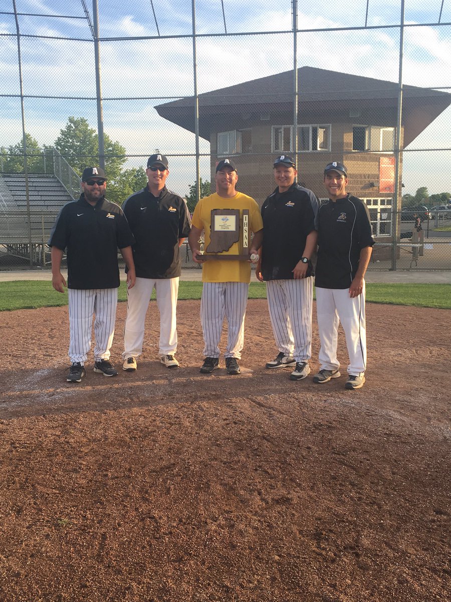 ahsbaseballLIVE's tweet image. Our amazing coaches