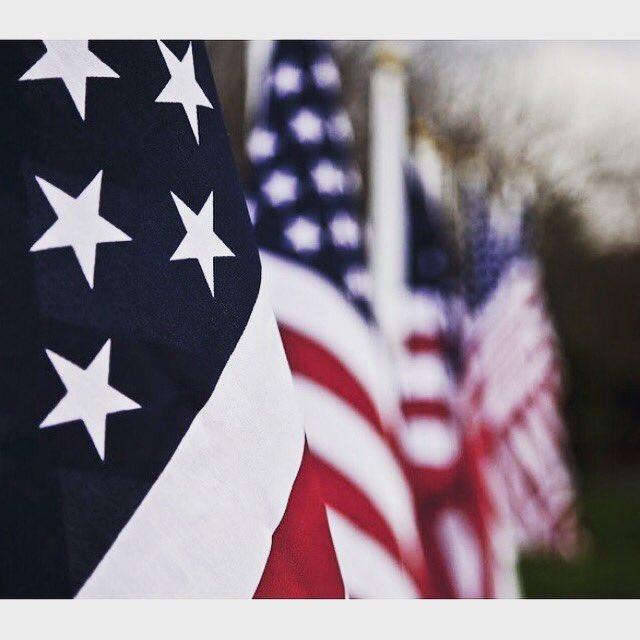 StreetlightUS's tweet photo. From the crew at StreetLight, #HappyMemorialDay ! Thank you to all those who have sacrificed for our freedom. #🇺🇸 https://t.co/kRlIyn4hvt