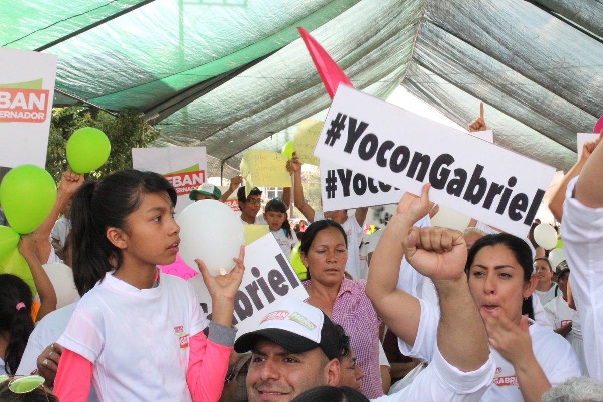 cnopdurango's tweet photo. Gran ánimo en el cierre de campaña de @GabrielMontes1 #1D junto a la fórmula ganadora @EVillegasV @manuelherrera1 https://t.co/klc4UghFZY