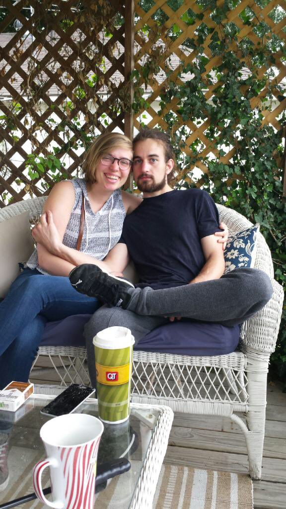 JordanianRiver's tweet photo. visited the grandparents with my #mcm this Memorial Day. #awkwardarms https://t.co/TdD1AfvJxO