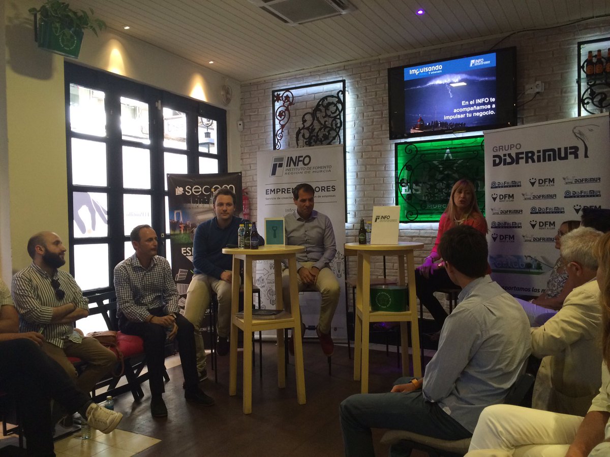 byprox's tweet photo. Rodeado de amigos, grandes ideas y mucha innovación en La Caña Emprendedora del INFO @rsinfo_INFO @ArmadaAlvaro https://t.co/6OiKiuw08R