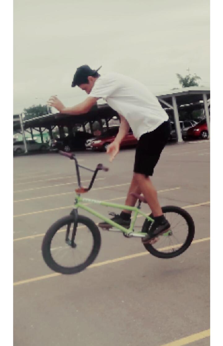cnbmx's tweet photo. Barspin @DionathanLopes7 https://t.co/rymzzSICUF