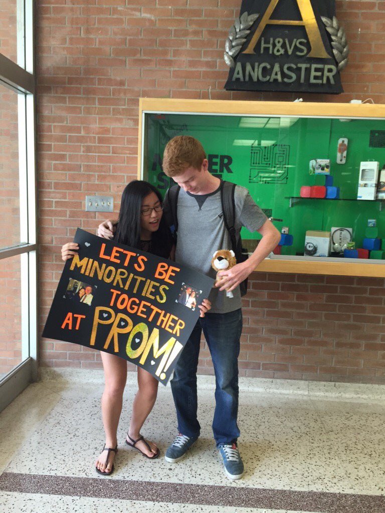 ahsprom2016's tweet photo. Let's focus on the real issue at hand : how adorable this promposal is 💪🏻🎉🎉 Congrats guys #equality https://t.co/NzZsBHTeVf