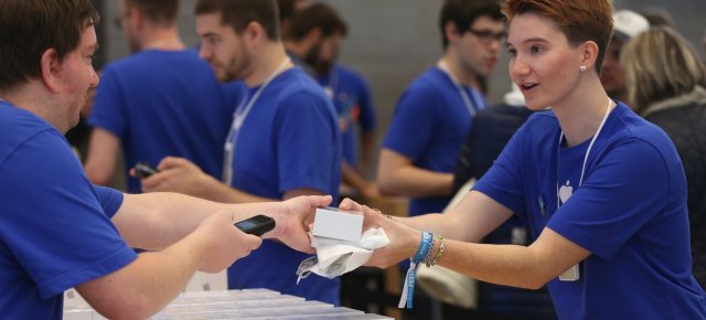 SusieAppGenius's tweet photo. 11 Seriously Weird Things About Working at an Apple Store https://t.co/r7a33wE5cZ #business https://t.co/9LNqIzjH1w