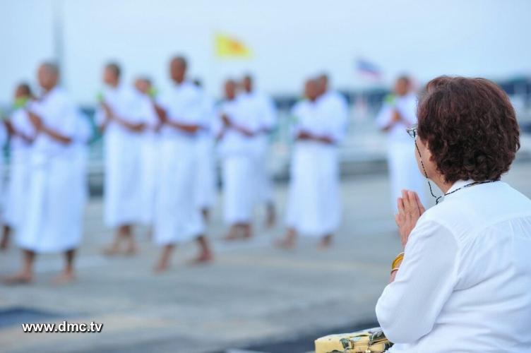 TontonBoon's tweet photo. #ธรรมกาย วัดพระธรรมกายสอนฉันให้รักการสวดมนต์ไหว้พระ เพราะจะช่วยกลั่นกรองจิตใจของเราให้หยุดนิ่งได้ง่าย เข้าถึง https://t.co/ZJYlP3qQuC