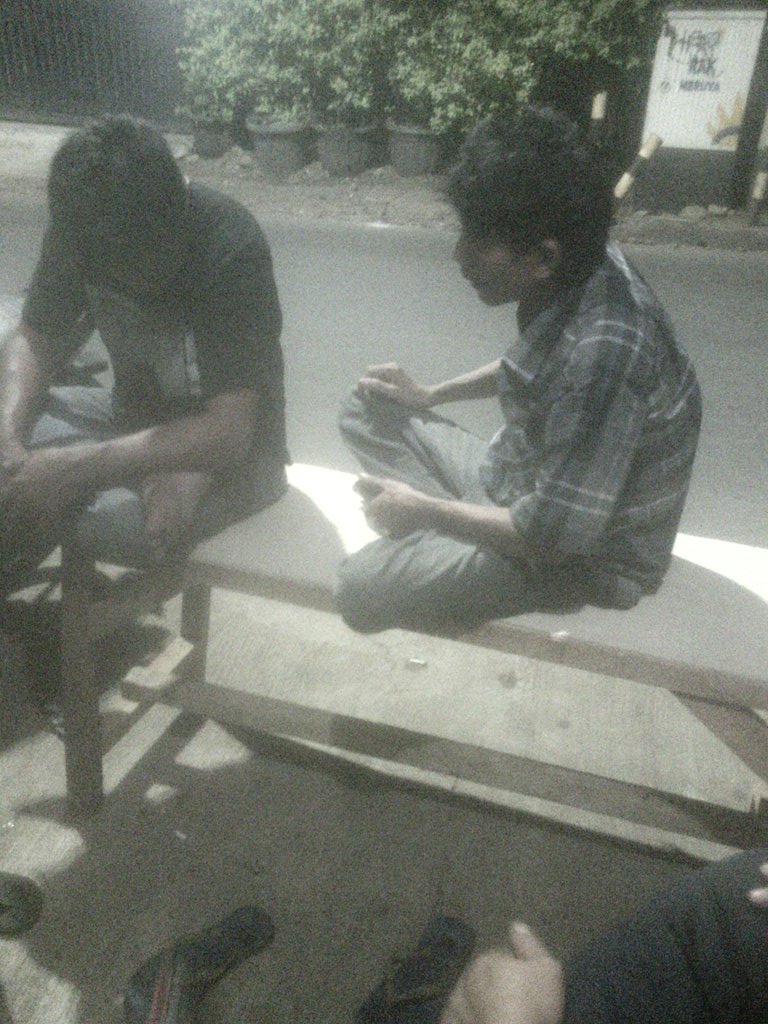 Anggit94513191 tweet picture