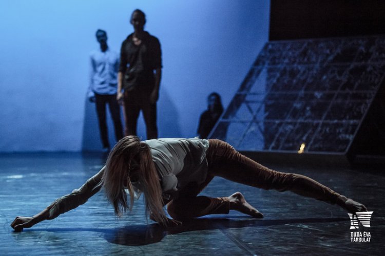 WorkoutStorycom's tweet photo. By the end of school, it was clear that contemporary dance was the way to follow. https://t.co/MSfBWwrI6Q https://t.co/AbhAfqPHiV