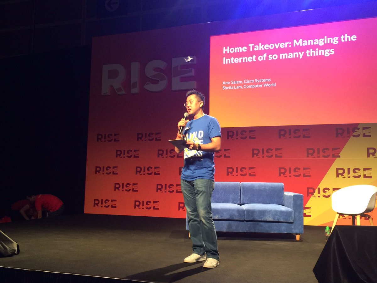 IreneNYChu's tweet photo. Networking &amp; selfie-ing at backstage w/ speakers for machine stage @patniewoo @anson_bailey #RISEConf @KPMGChina https://t.co/Fv7tFUdpsH