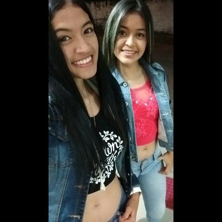 HenaoKaren_'s tweet photo. Las más lindas 💞 te amo. @____heylaura https://t.co/3o42Ol99JD