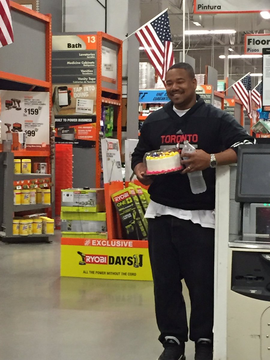 Home Depot #6670 tweet media